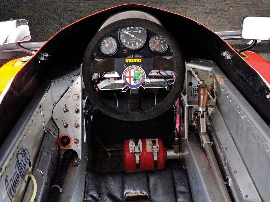 Торпедо Alfa Romeo 179C 1981 года  (фото 24 из 25)